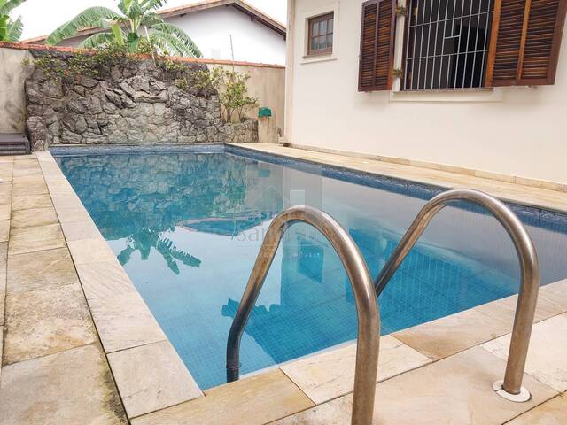 piscina com cascata